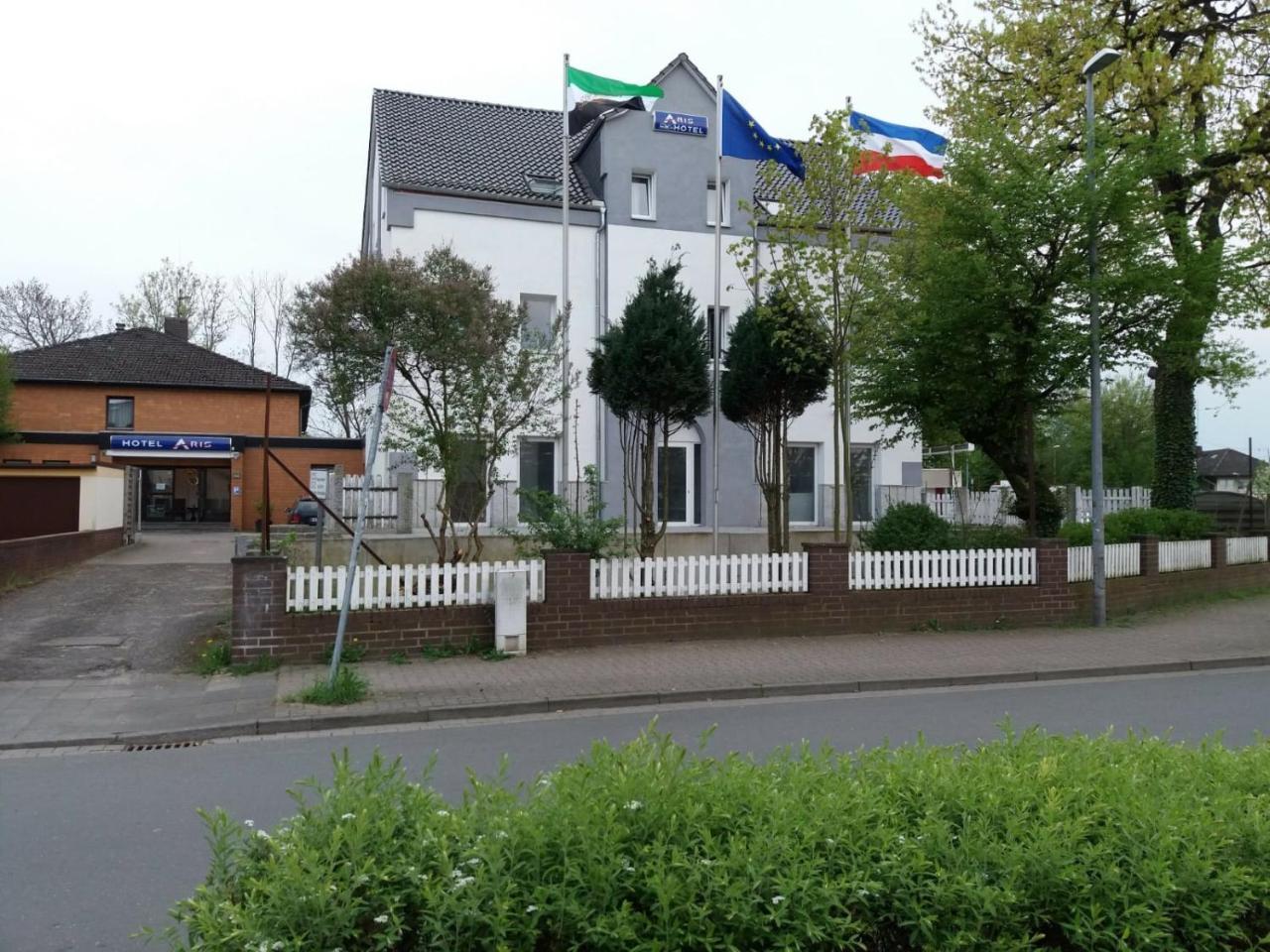 Hotel Aris Sarstedt Exteriör bild
