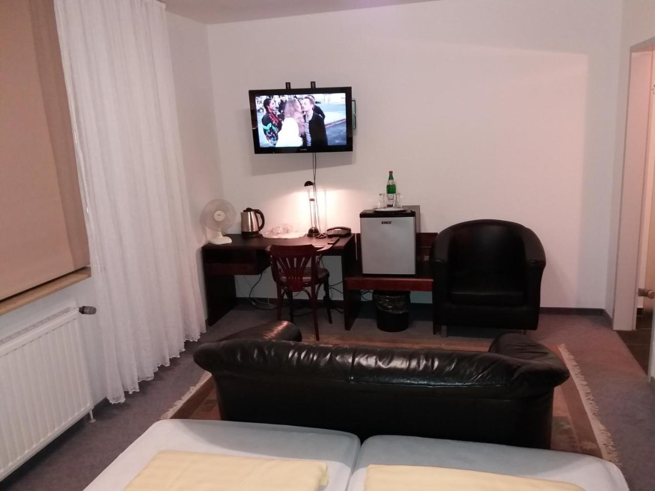 Hotel Aris Sarstedt Exteriör bild