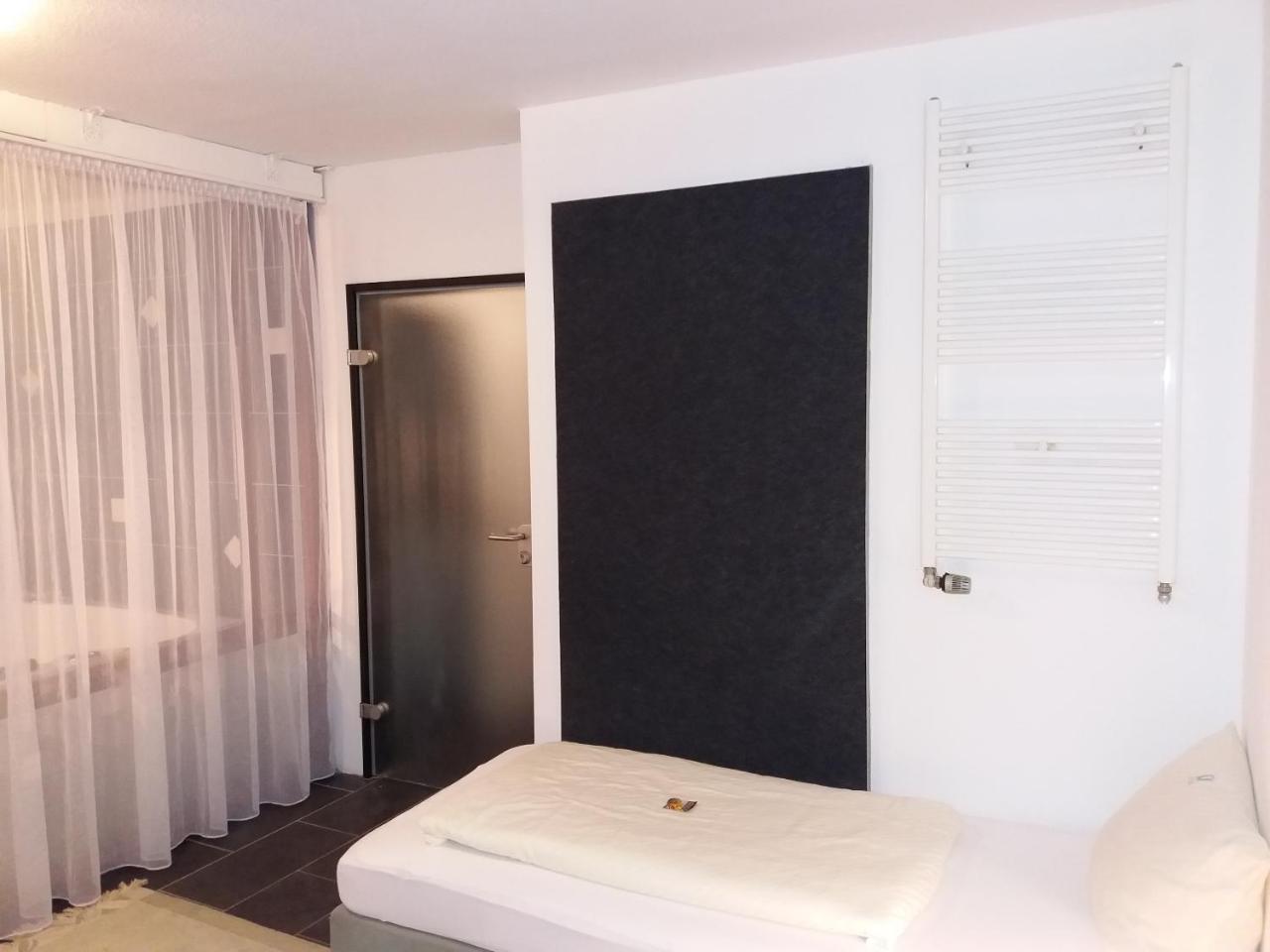 Hotel Aris Sarstedt Exteriör bild