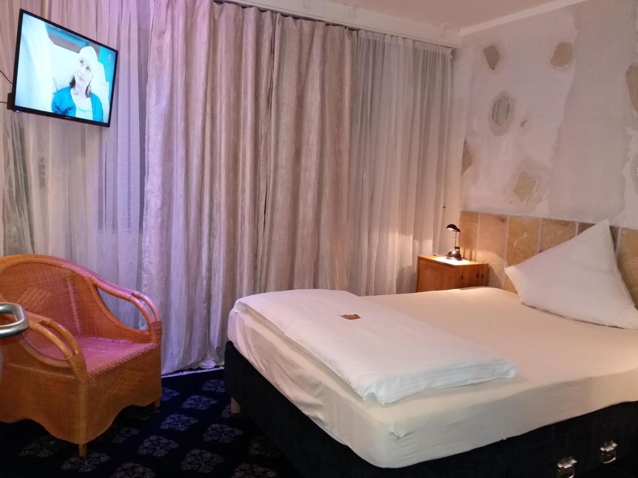 Hotel Aris Sarstedt Exteriör bild