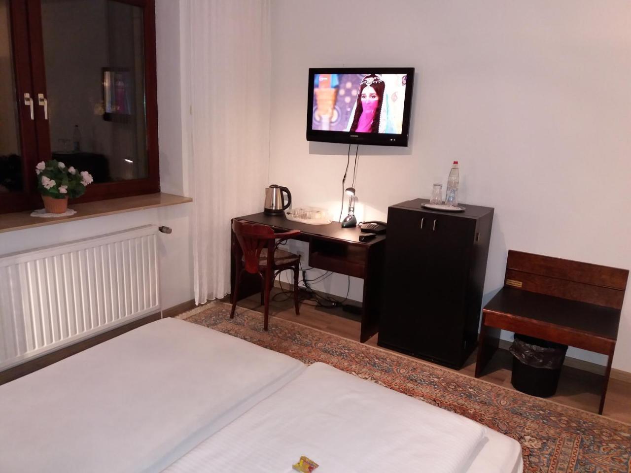Hotel Aris Sarstedt Exteriör bild