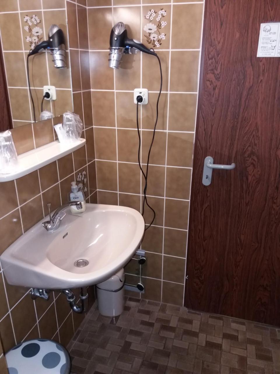 Hotel Aris Sarstedt Exteriör bild